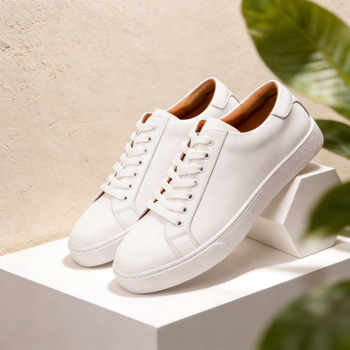 Men's Extra Large Retro White Versatile Business Genuine Soft Soled Men's Board Shoes