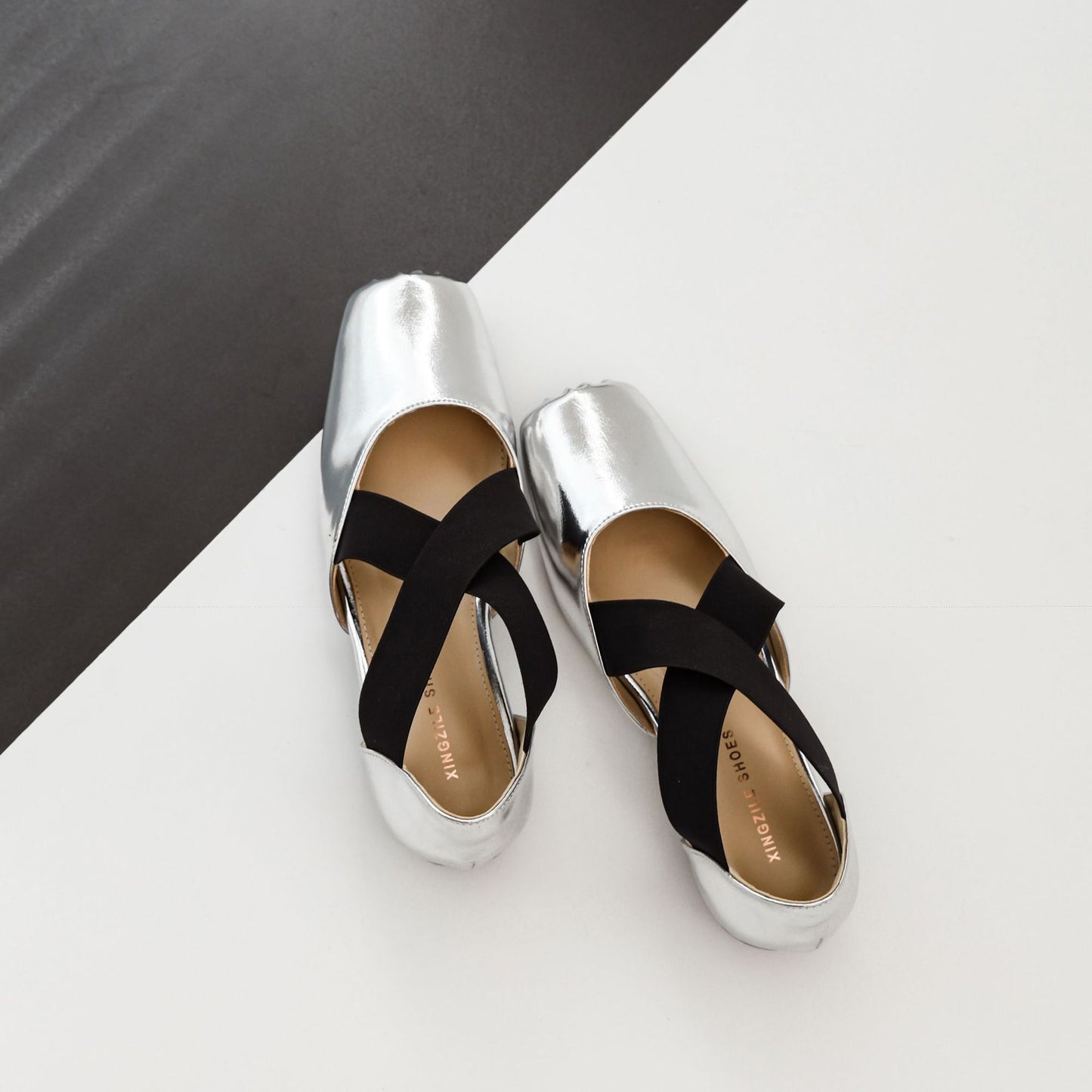 Women's Wear Retro Low Cross Strap Hollow Sandals
