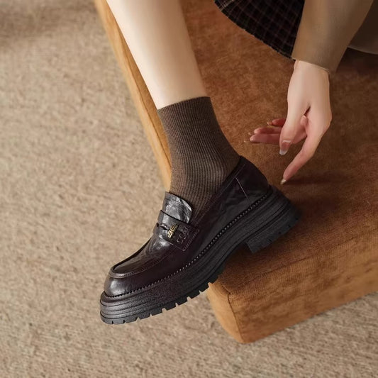 Women's Soft Sheepskin Genuine Pumps Retro British Loafers