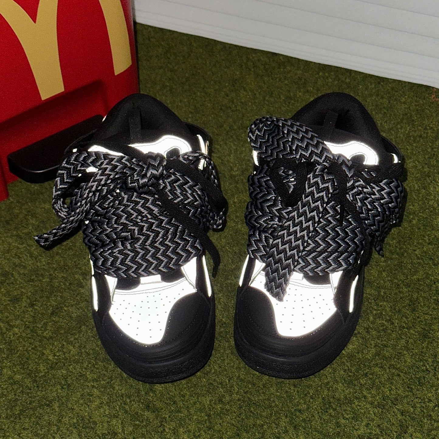 Customized Reflective Bread Rubber Sole Latex Casual Shoes