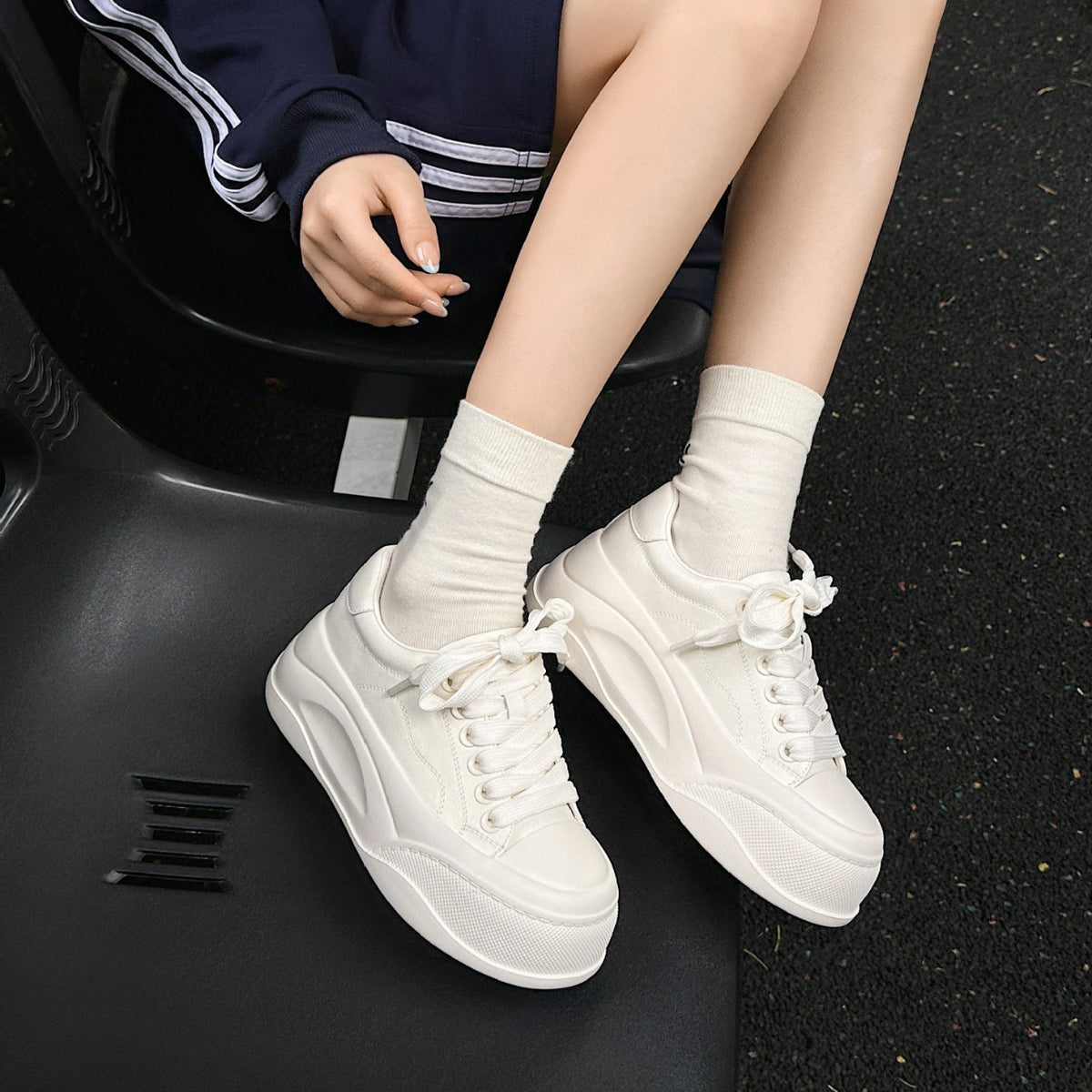 Women's Summer Height Increasing Not Tired Feet Super Light Women's Casual Shoes