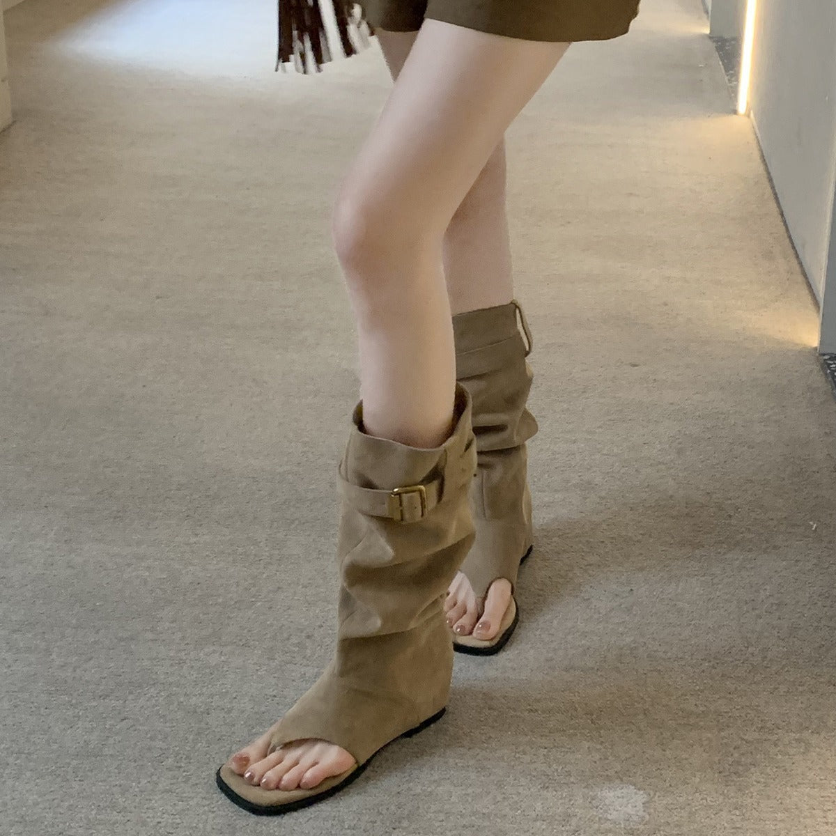 Style Open Toe Slimming Pile Middle Sandals