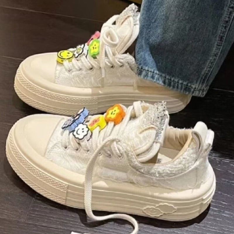 Women's Smiley Face Hanging Flower White Muffin Canvas Shoes