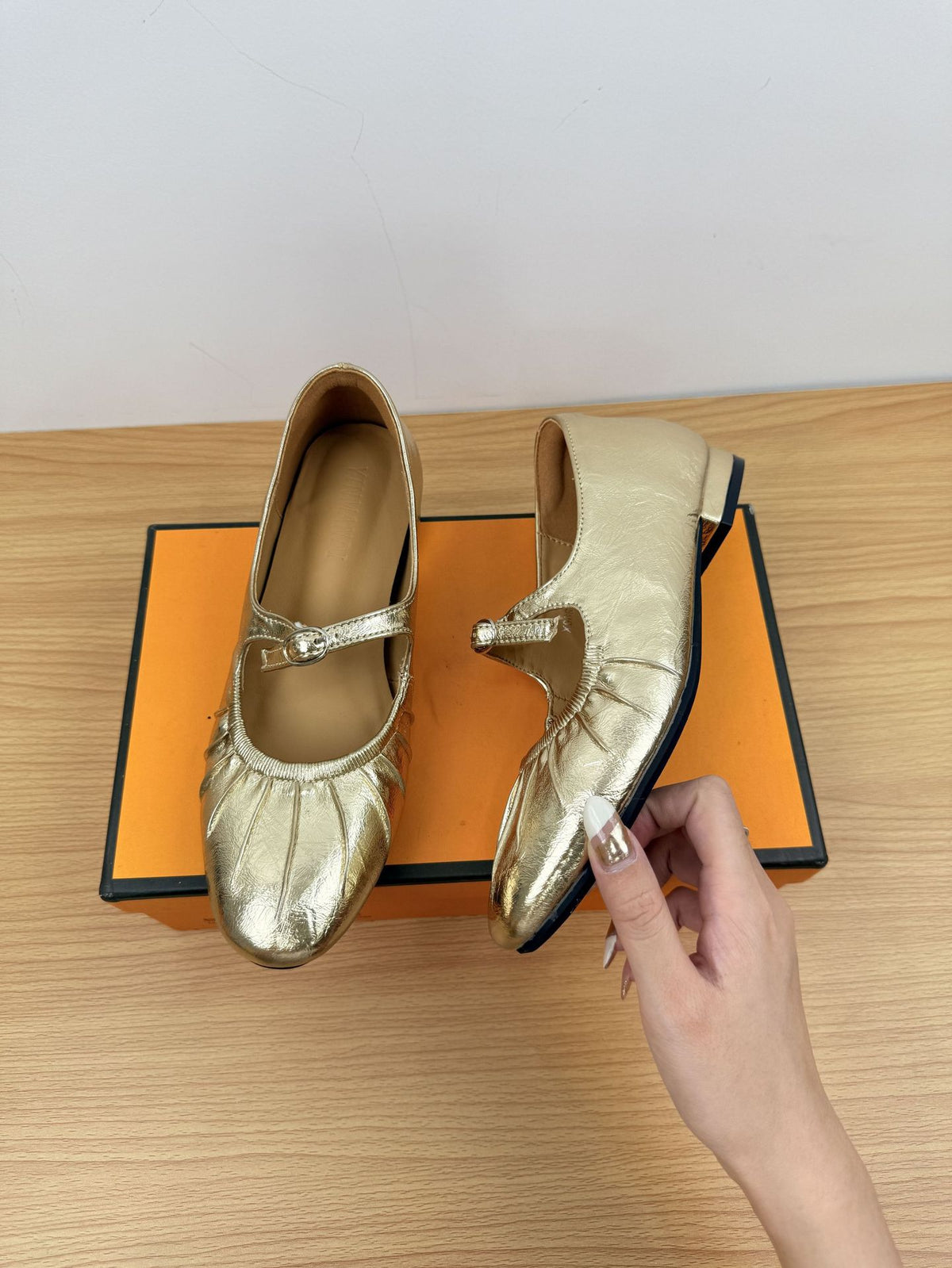 Women's French Style Pleated Buckle Height Increasing Insole Mary Jane Low-cut Women's Fashion Shoes