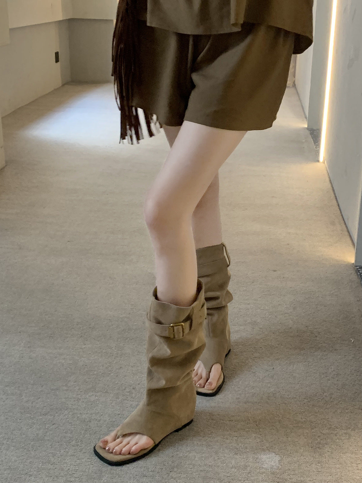 Style Open Toe Slimming Pile Middle Sandals