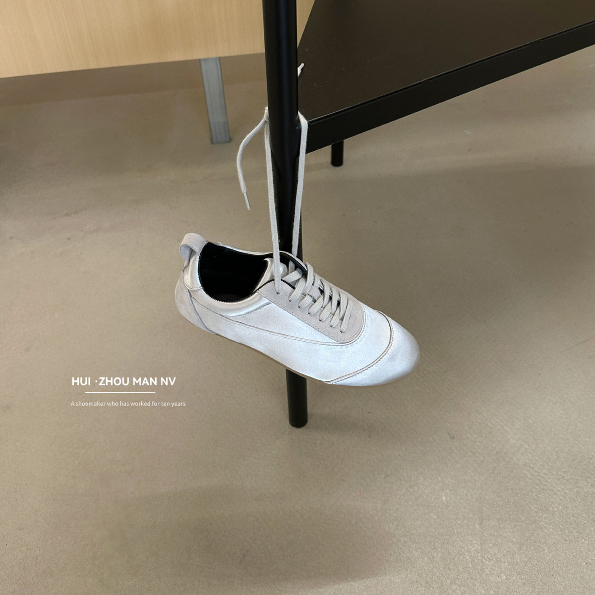 Women's Vintage Satin German Training Spring Round Toe Women's Sports Shoes