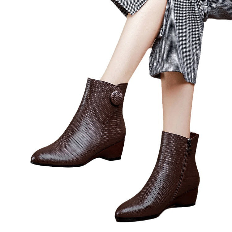 Women's Mom Wedge Soft Side Zip Short Round Toe Boots
