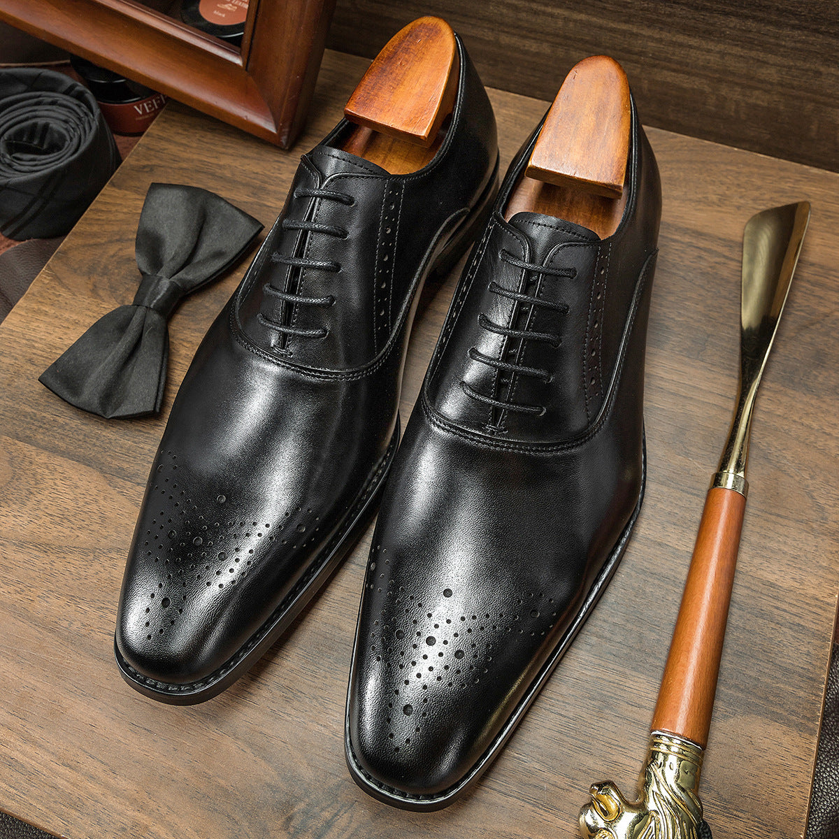 Men's Oxford Business Brogue Pointed Toe Calf Leather Shoes