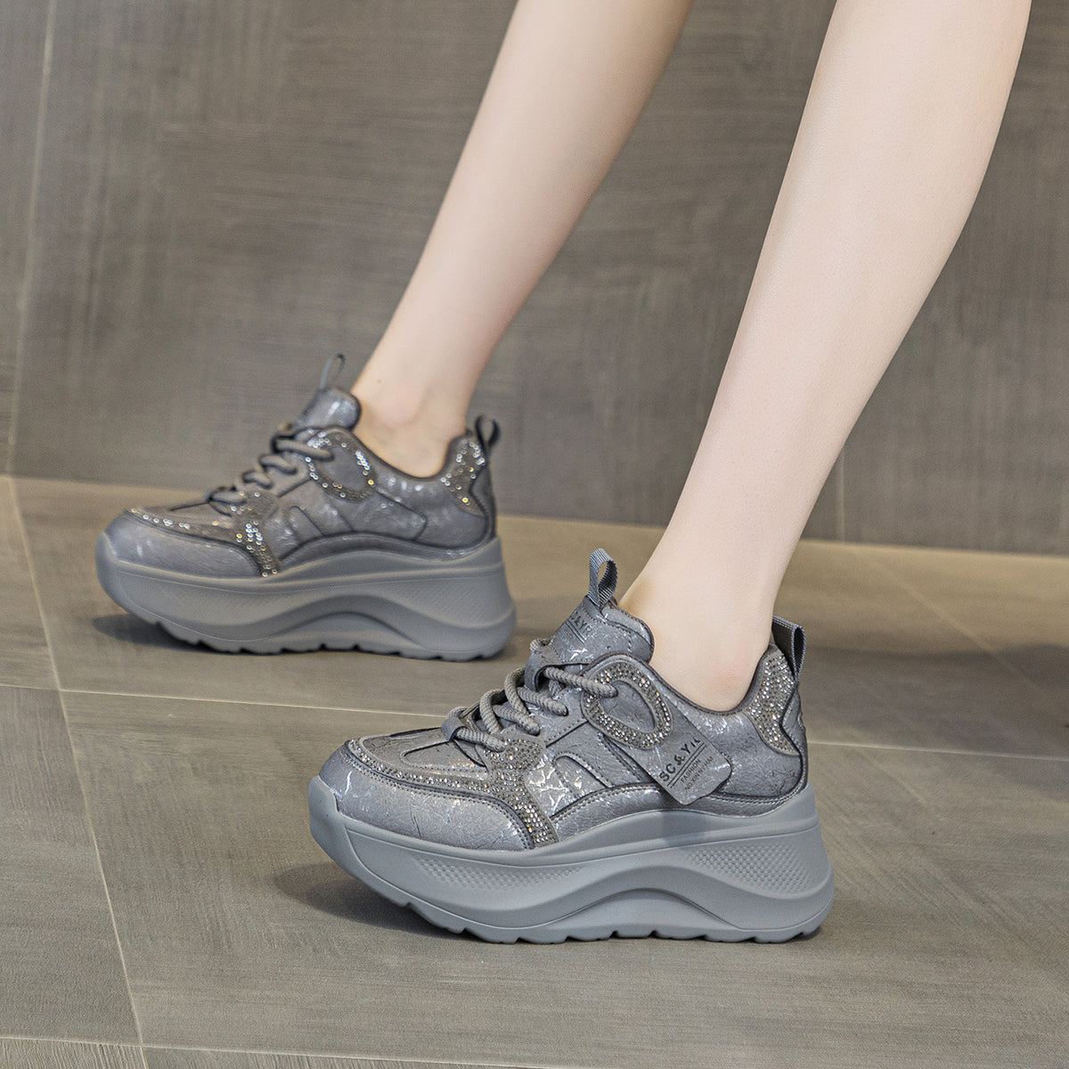 Women's Autumn Explosion Thick Bottom Fashion Small Dad Women's Casual Shoes