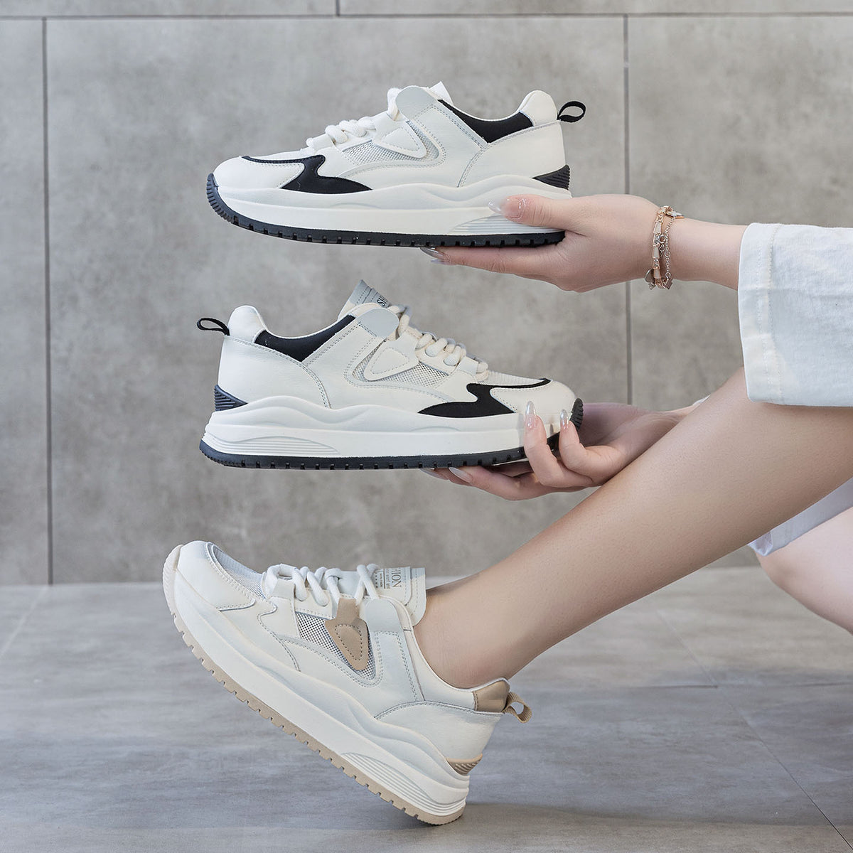 Women's Lightweight Soft Sole Thick Bottom Inner Height Women's Casual Shoes