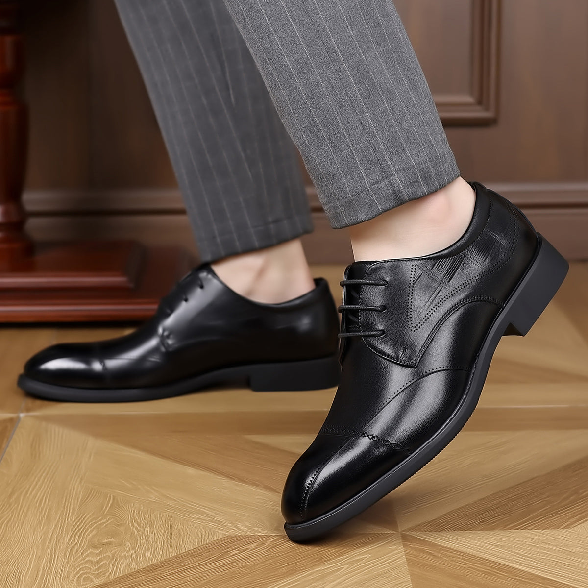 Men's Formal Gentleman British Carved Wedding Suit Men's Business Leather Shoes