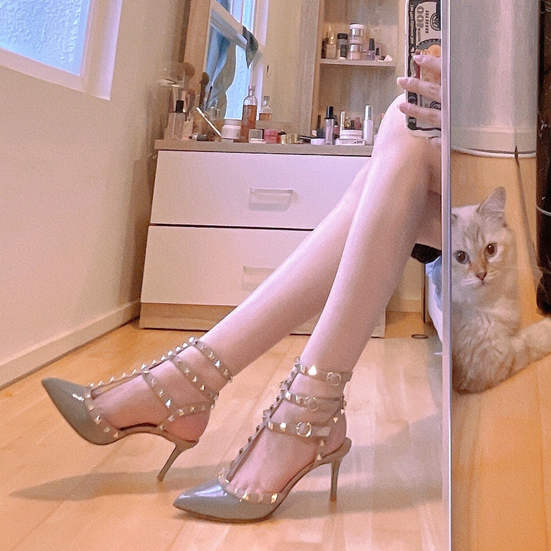 Women's Rivet High Summer V Home Strap Closed Toe Heels