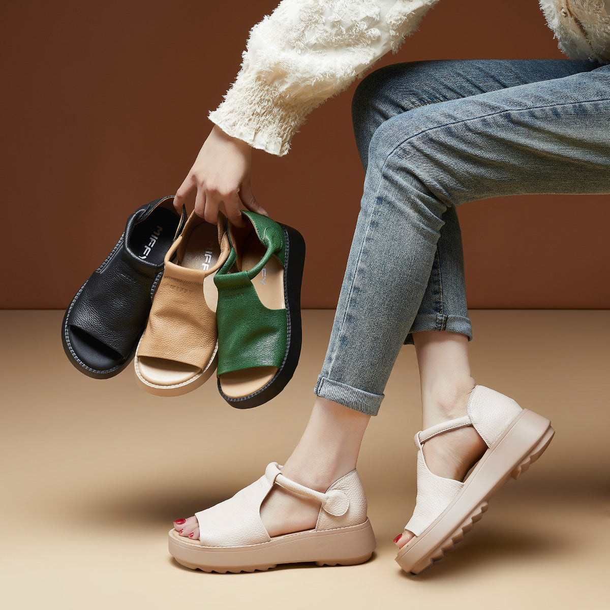 Women's Layer Cowhide Summer Retro Style Thick Sandals
