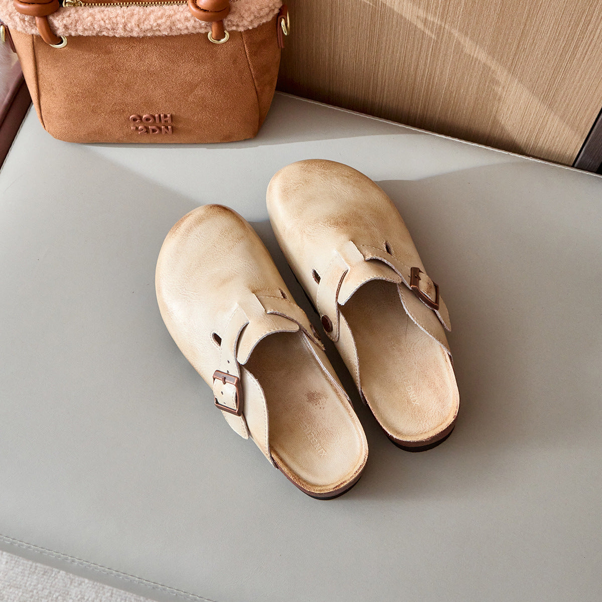 Women's Version Retro Platform Toe Cap Genuine Slippers