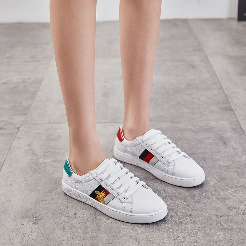 Women's Style Trendy Easy Wear Bee Embroidered Sneakers