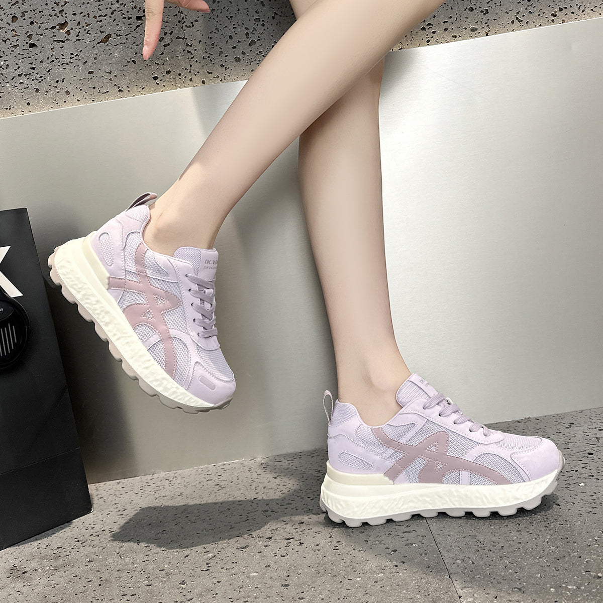 Women's Summer Mesh Surface Sports Super Hot Men's Shoes