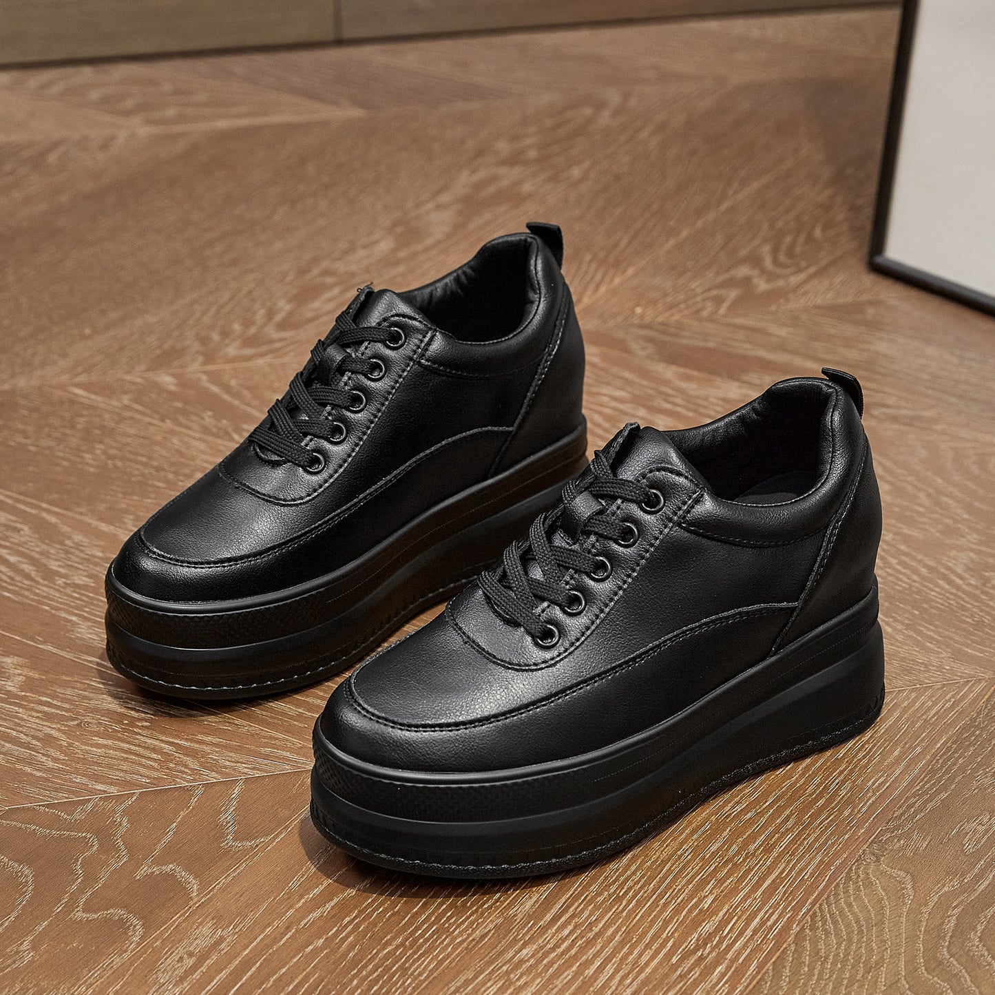 Women's White Height Increasing Insole Platform Versatile Casual Shoes