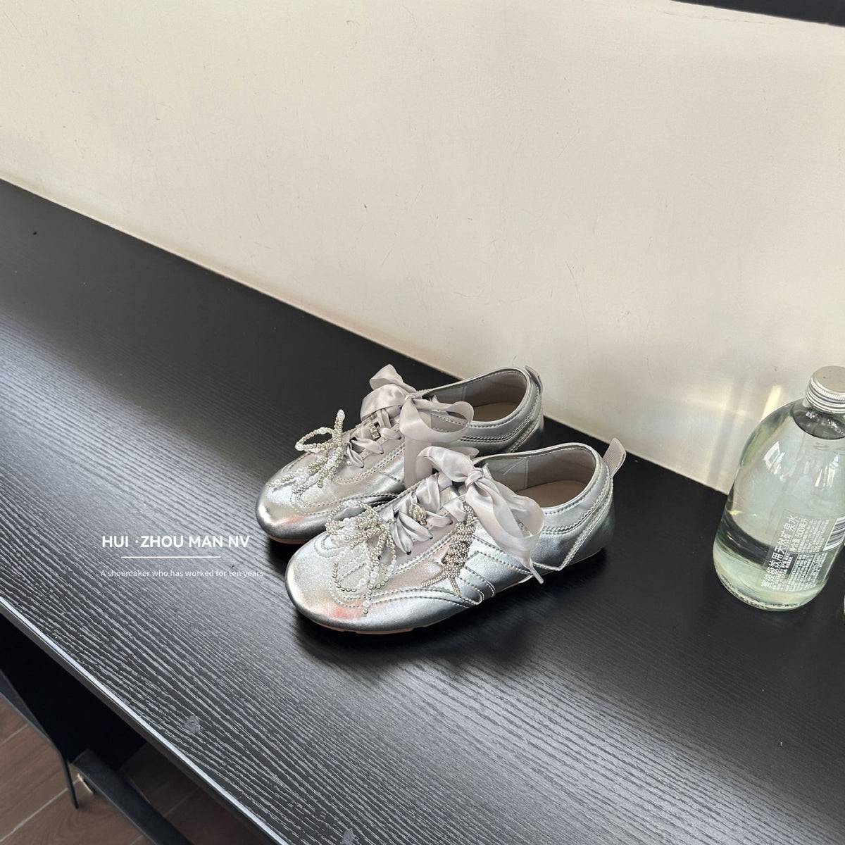 Women's Retro Ballet Training Pearl Bow Lace Up Women's Sports Shoes