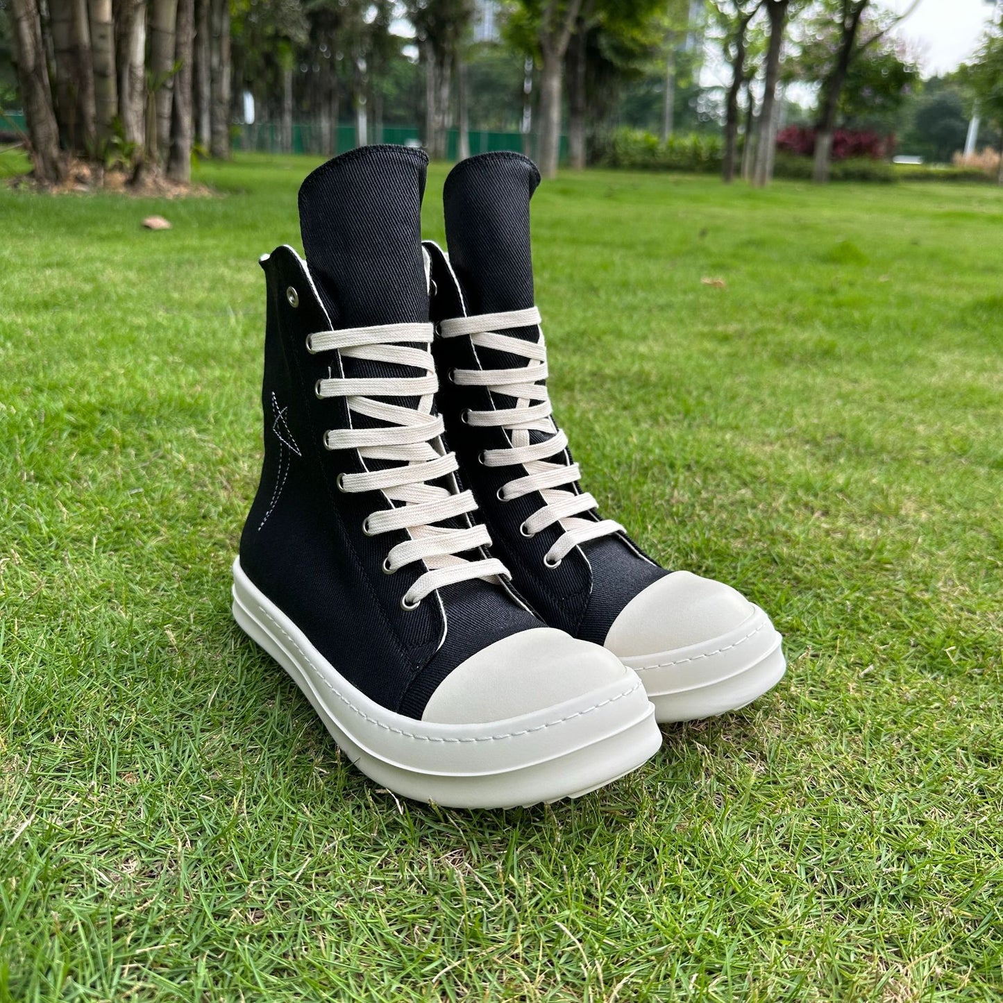 Women's & Men's Breathable Five-pointed Star Embroidered Versatile Couple Canvas Shoes