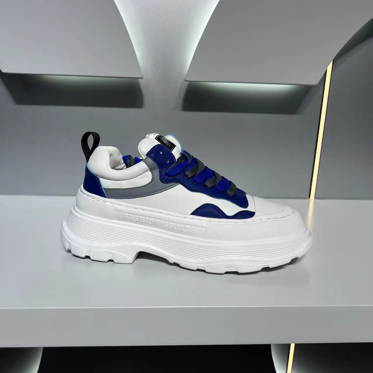 Men's Top Cloth Surface Breathable Thick Bottom Sneakers