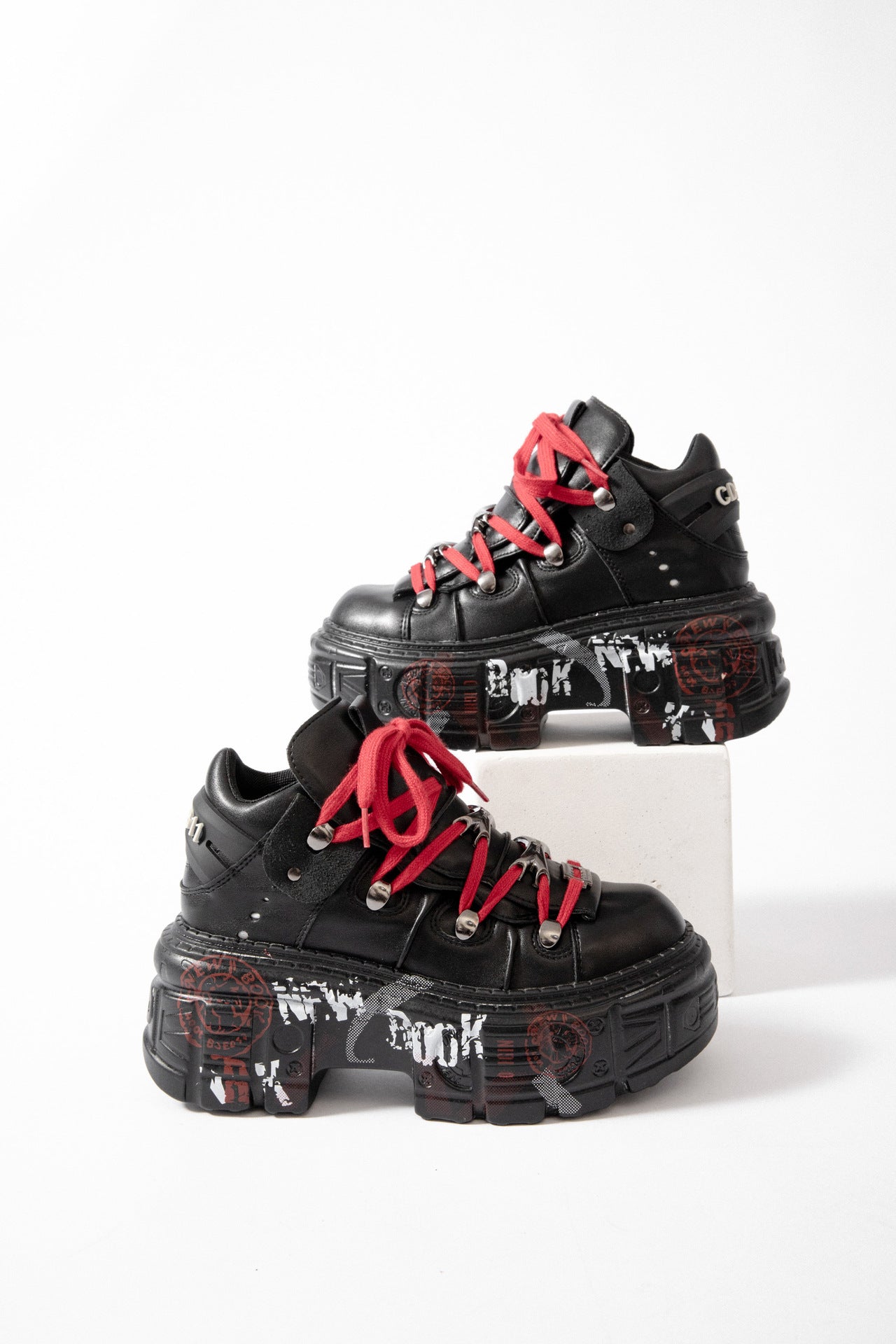 Metal Platform Dark Punk Muffin Street Shooting Heightened Single Boots