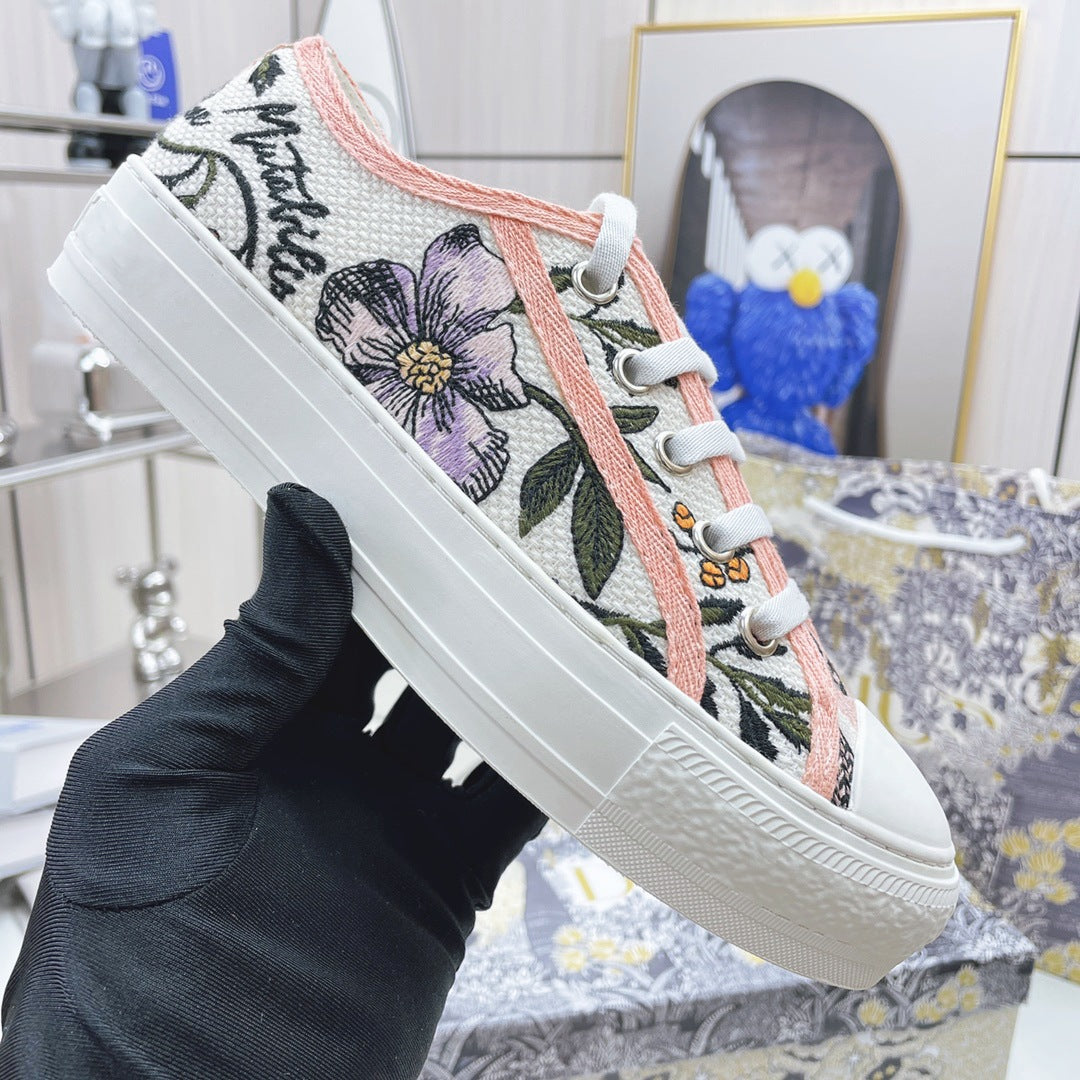 Women's Letter Embroidered Classic Electric Thick Bottom Canvas Shoes
