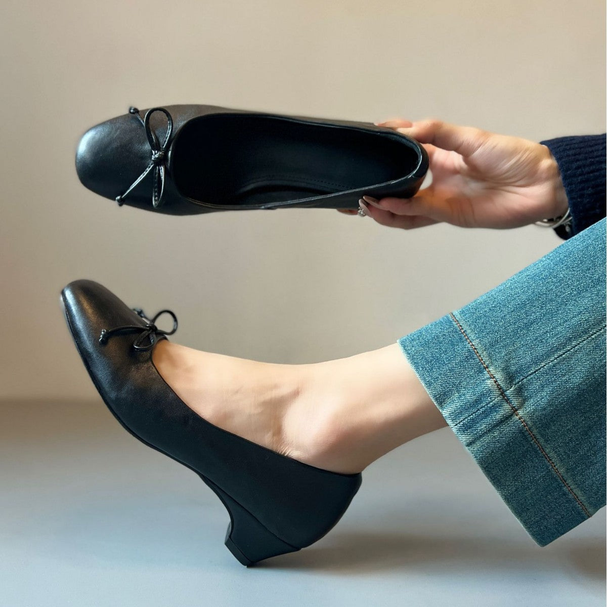 Cowhide Version Bow Chunky Square Toe Daily Women's Fashion Shoes
