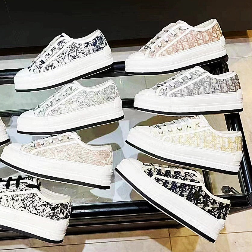 Women's Letter Embroidered Classic Electric Thick Bottom Canvas Shoes