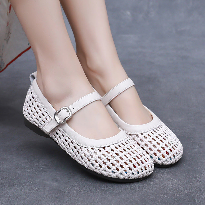 Women's Weaving Hollow Buckle Roman Round Toe Soft Soled Women's Shoes
