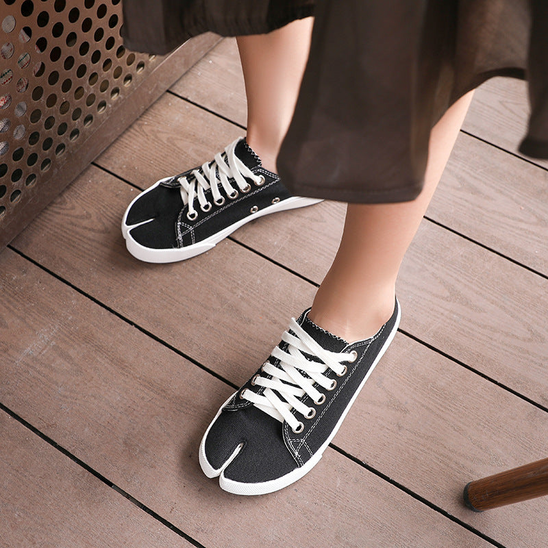 Ink Female Slip-on Trotter Horseshoe Split Toes Canvas Shoes
