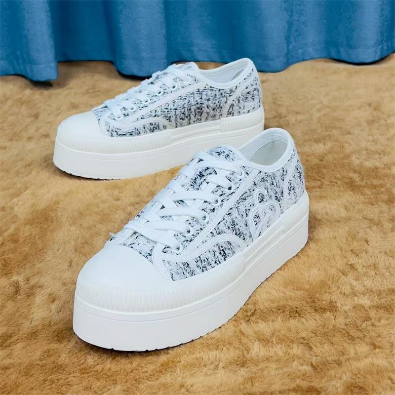 Women's Height Increasing Greasy Platform Biscuit Shape Canvas Shoes