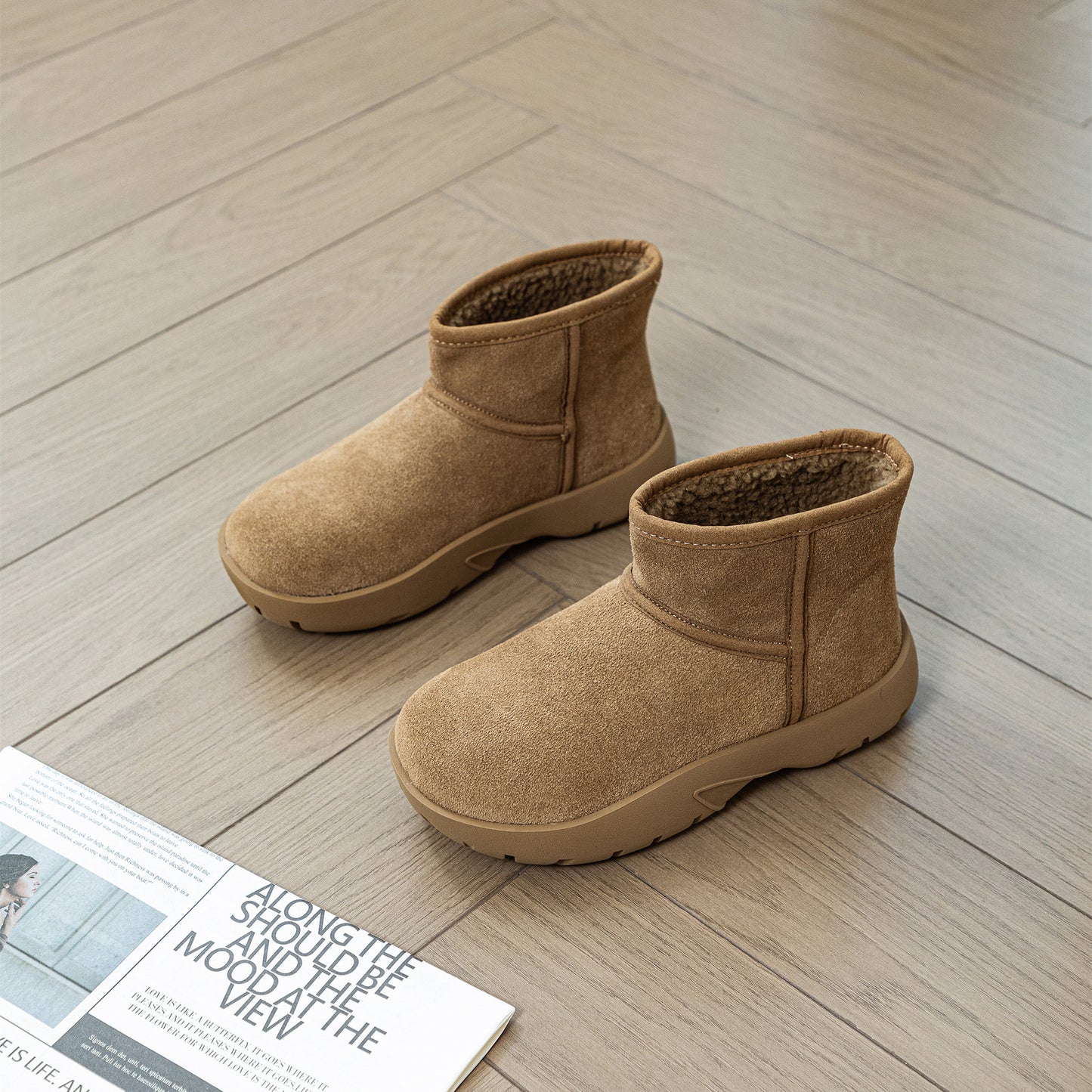 Thick-soled Matte Short Female Winter Sports Snow Boots