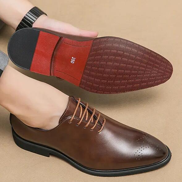 Men's Retro British Style Pointed Toe Business Leather Shoes