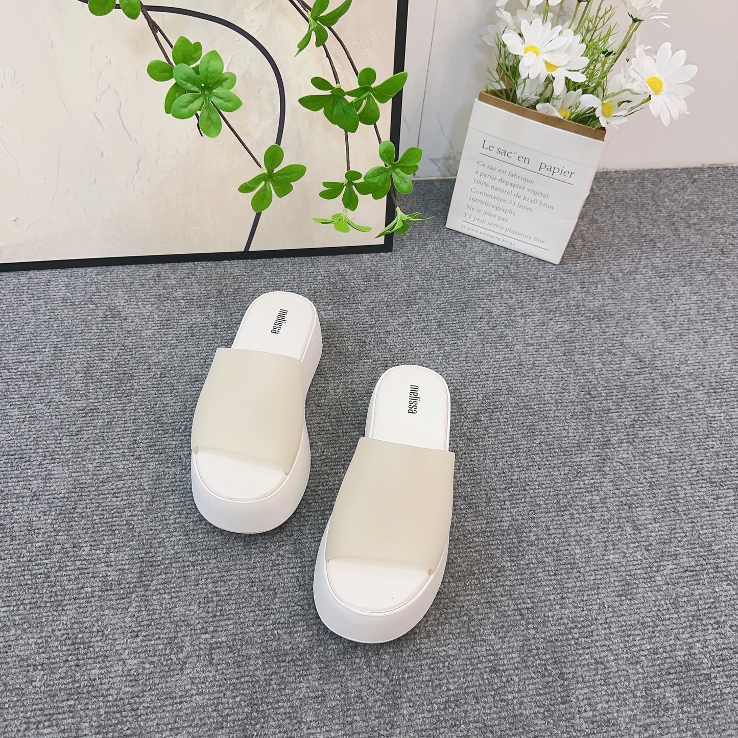 Melisa Bread Thick Bottom Fashion Beach Slippers