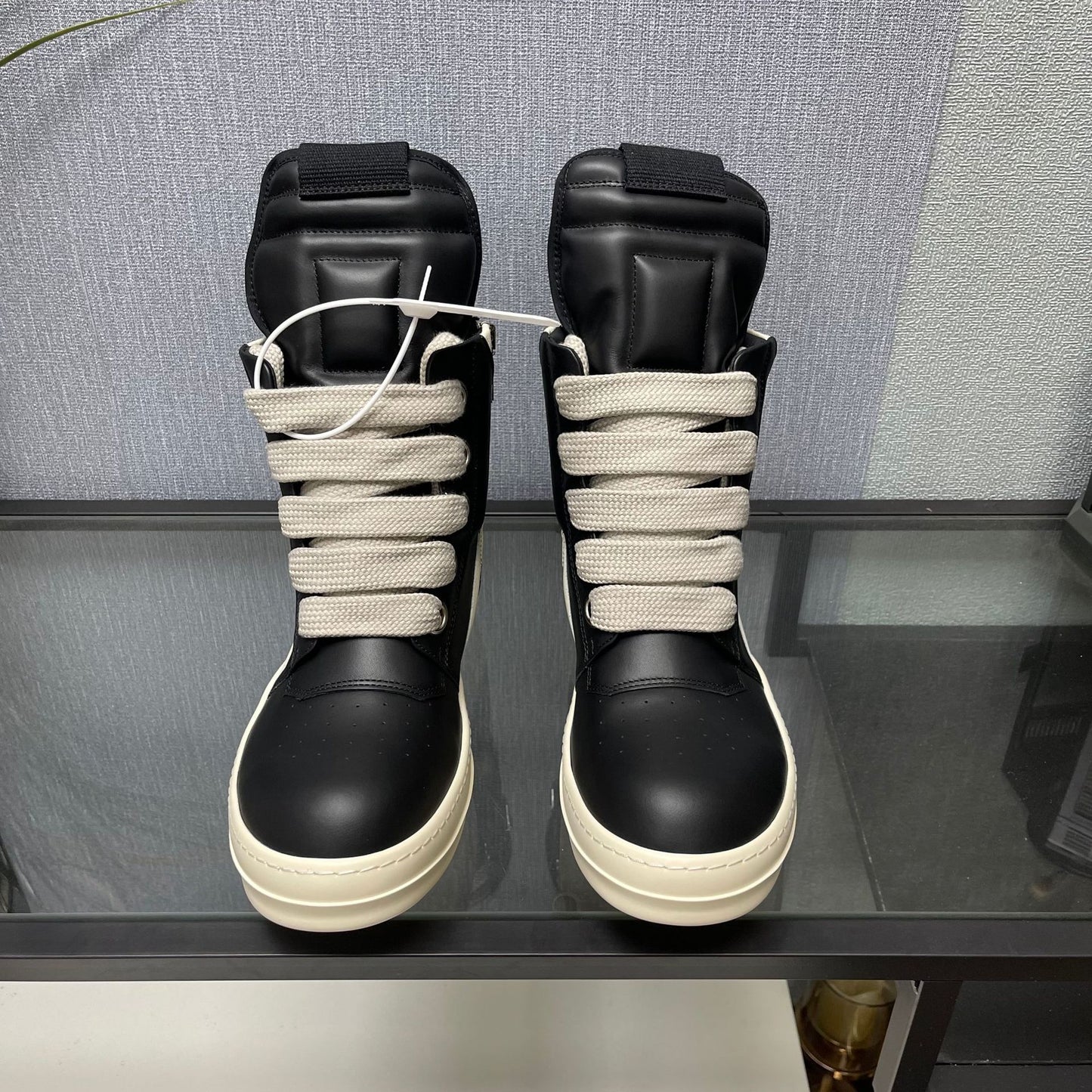 Inverted Triangle Main Line Surface Milk Fragrance Bottom Boots