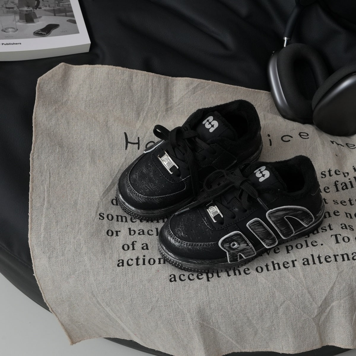 Children's American Urban Fleece-lined Velcro Distressed Dirty Kid's Sneakers
