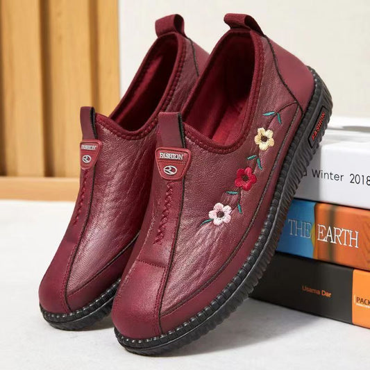 Old Cloth Soft Bottom Comfortable Slip-on Casual Shoes