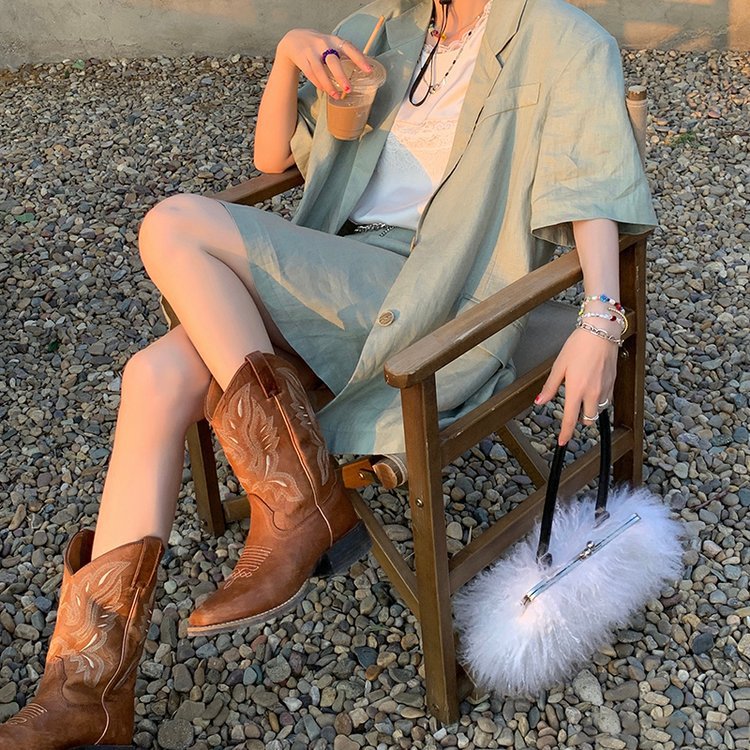 Women's Beautiful Western Cowboy Embroidery V Cut Knight Square Boots