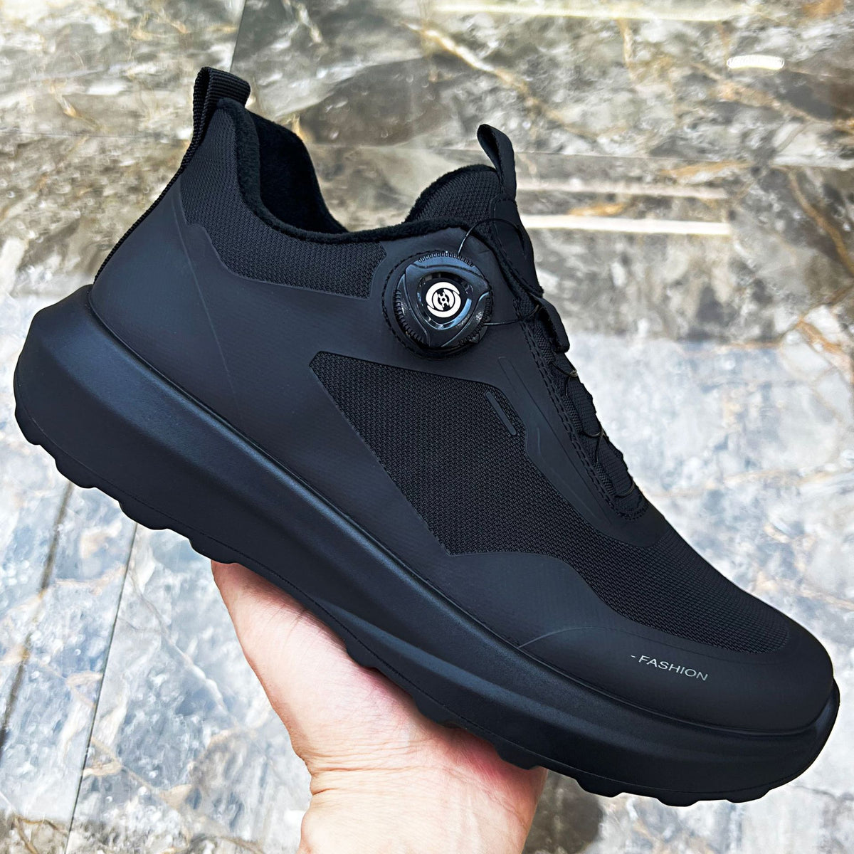 Men's Soft Bottom Sports Leisure Outdoor Travel Mesh Breathable Men's Casual Shoes