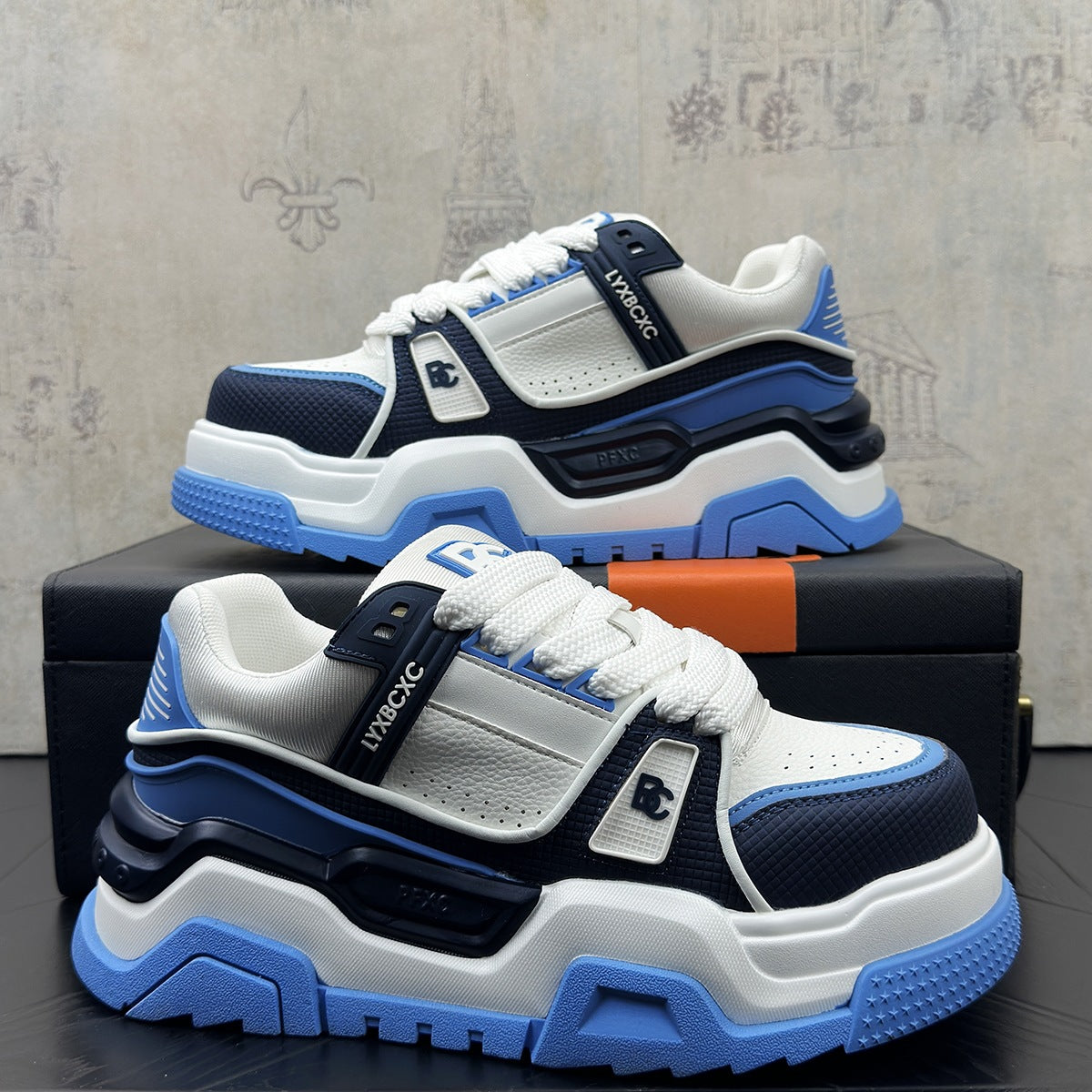 Men's Thick Bottom Inner Height Increasing Board Super Popular Bread Men's Casual Leather Shoes