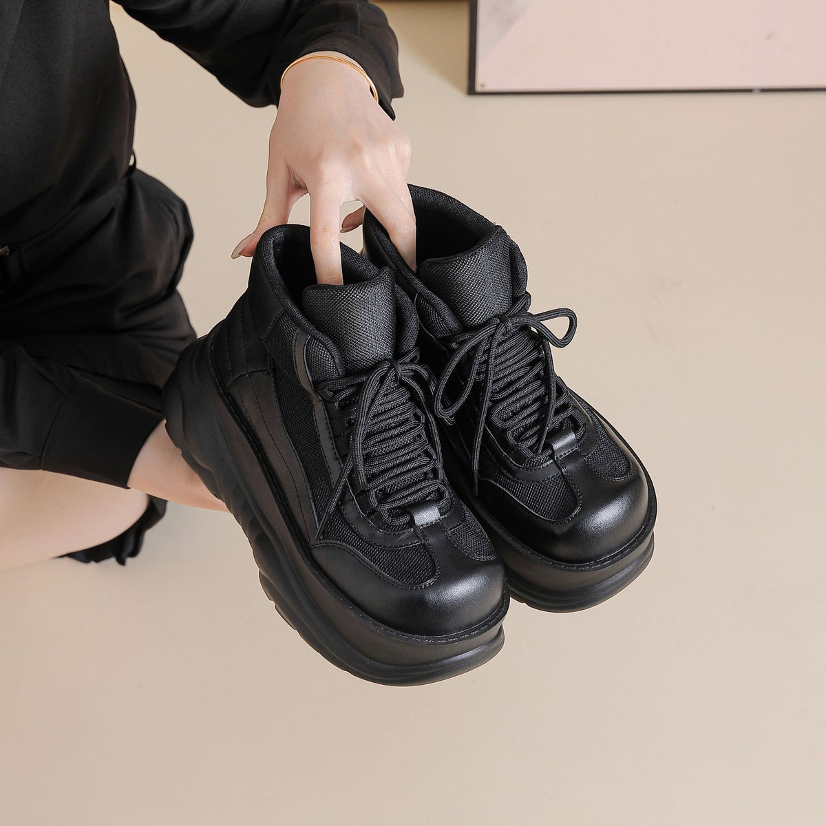 Raise The Bottom Muffin Gothic Style Short Punk Boots