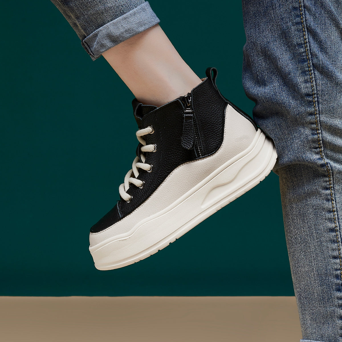 Women's Retro Handmade First Layer Cowhide Entry Lux Casual Shoes