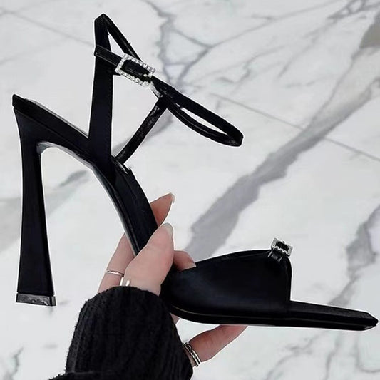 Women's Sexy Temperament High Summer Black Satin Heels