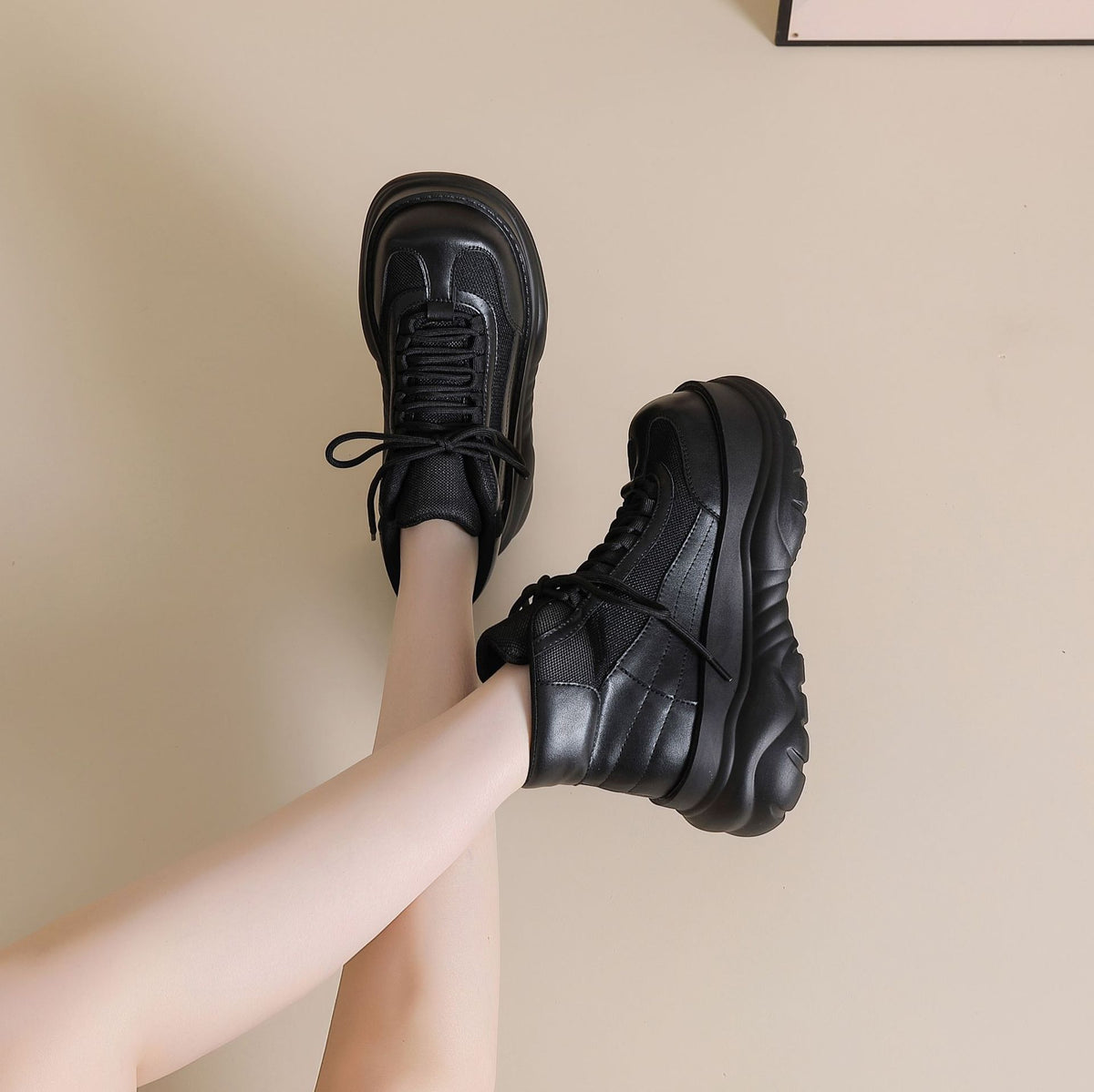 Raise The Bottom Muffin Gothic Style Short Punk Boots