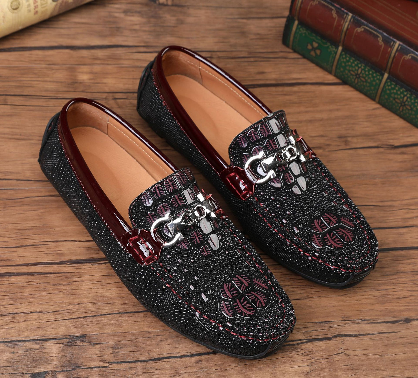 Men's Popular Slip-on Driving Lazy Bright Men's Shoes