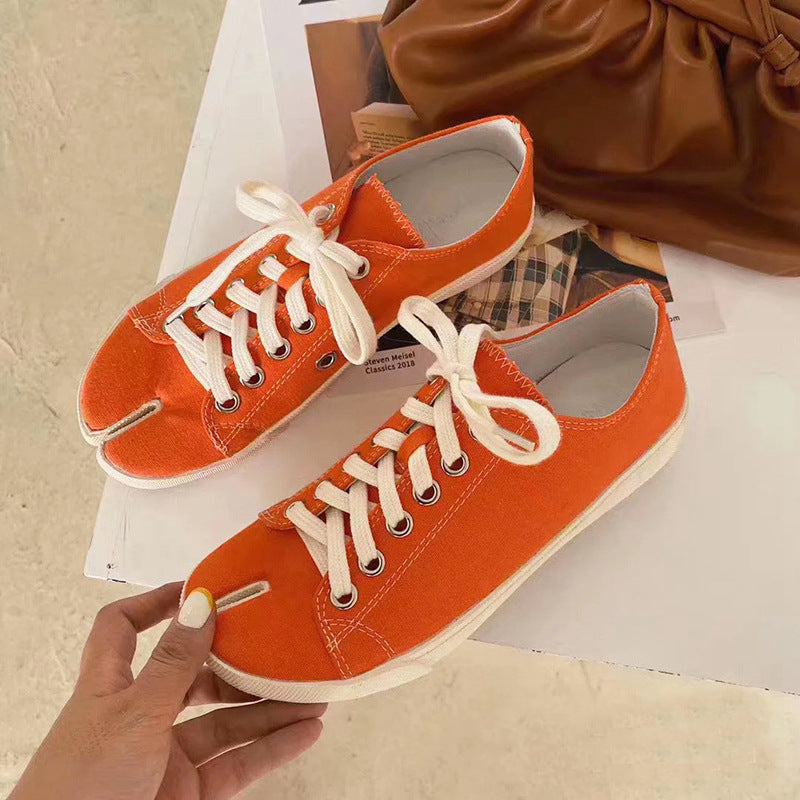 Ink Female Slip-on Trotter Horseshoe Split Toes Canvas Shoes