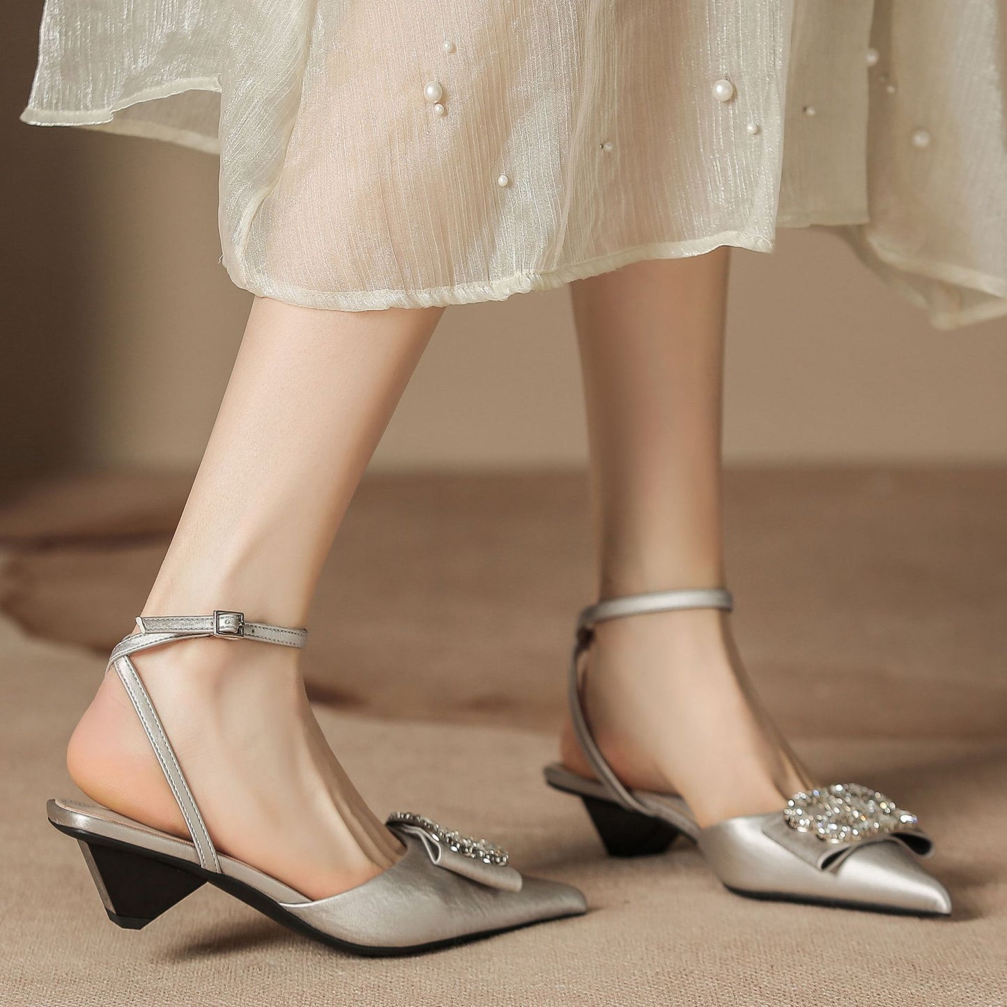 Women's Sier High Box Hollow Special Big Rhinestone Ornament Heels