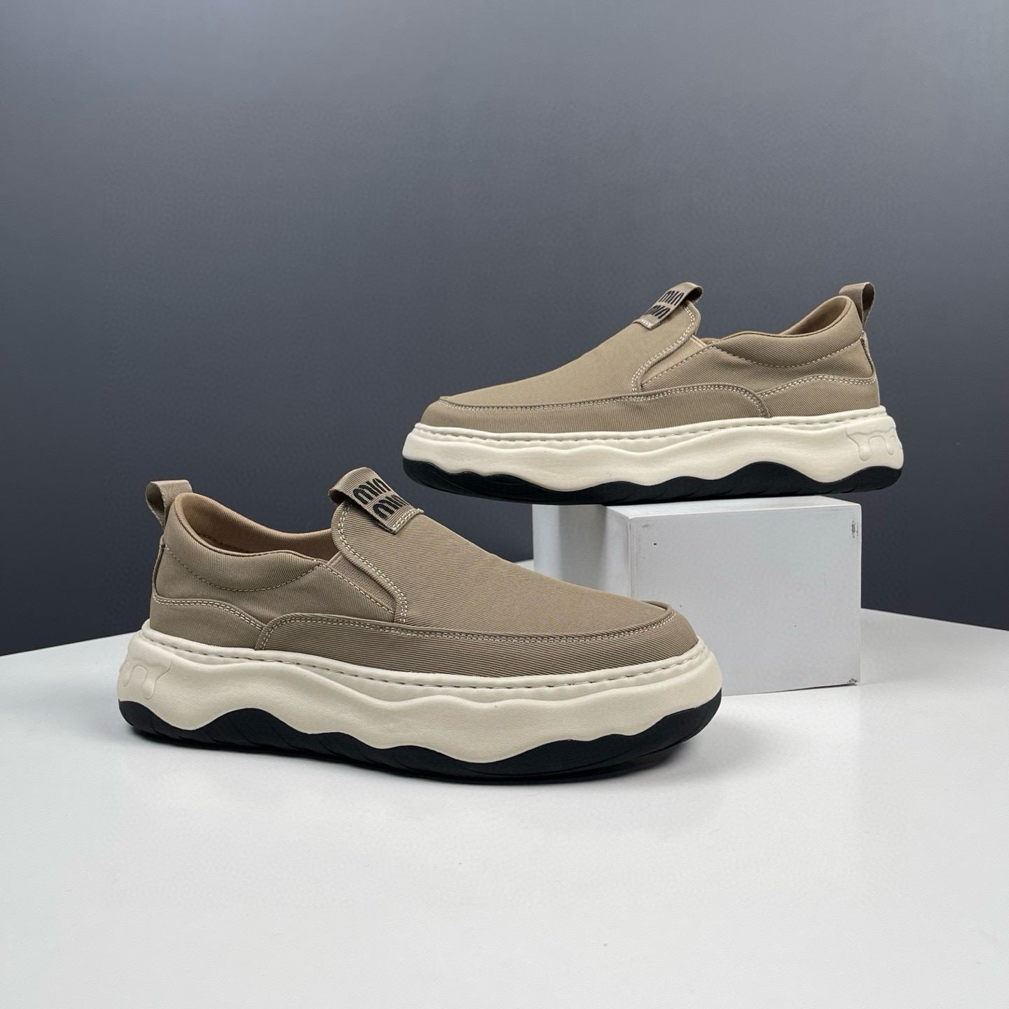 Men's Ice Silk Breathable Sports Summer Tide Soft Bottom Canvas Shoes