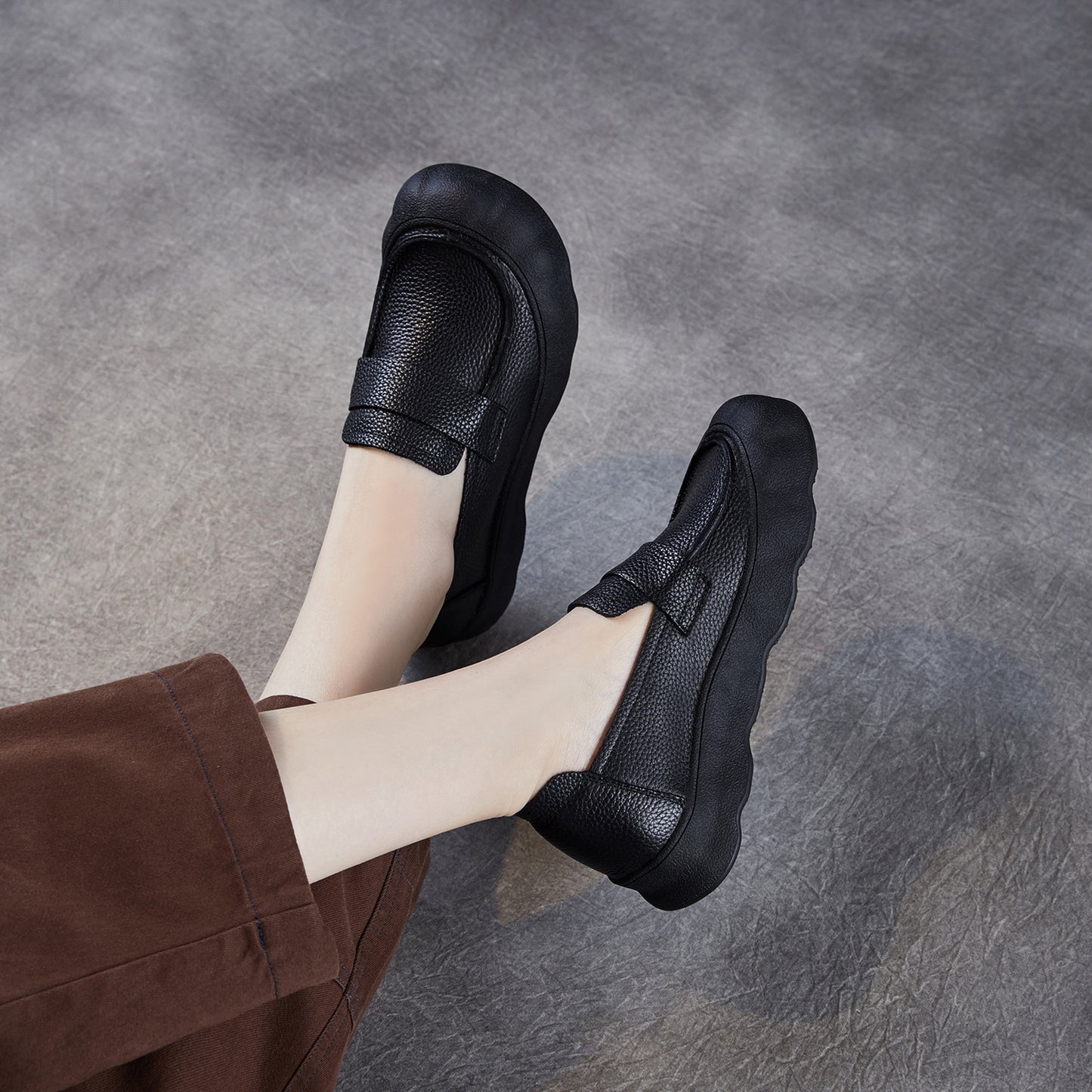 Women's Vintage Soft Bottom Comfortable Mid-mouth One Pedal Casual Shoes