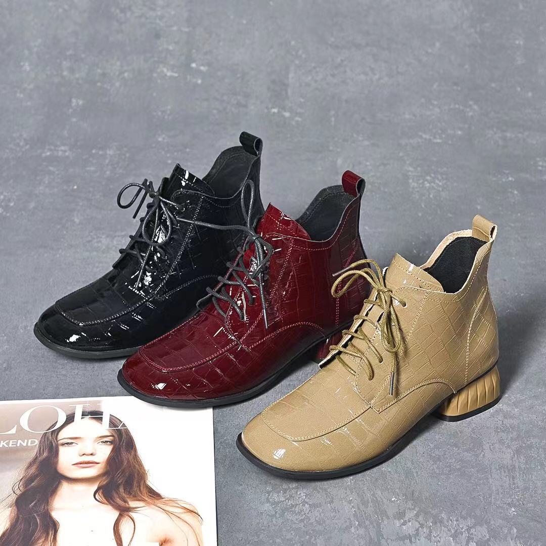 Women's Short Round Head Patent Plaid Chunky Women's Casual Shoes